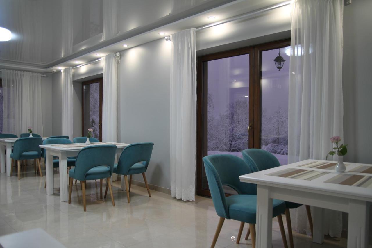 Hotel Купецький Двір à Mizhhirya  Extérieur photo
